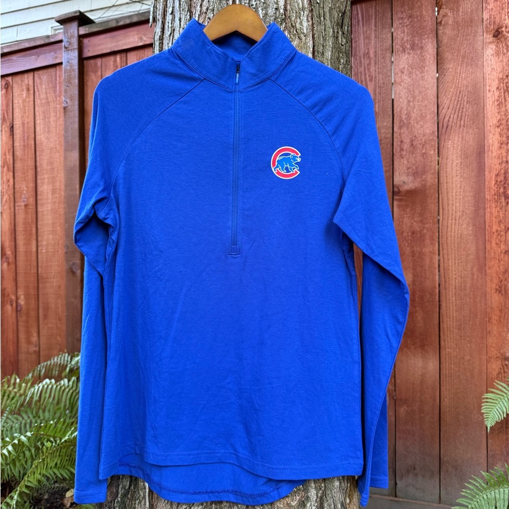 Under Armour Heatgear Chicago Cubs 1/2 Zip Top NWT - Women’s Medium